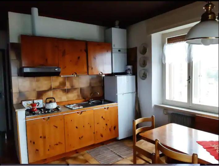Warm, Nice & Amazing Lake-View Apartment San Zeno di Montagna Eksteriør bilde